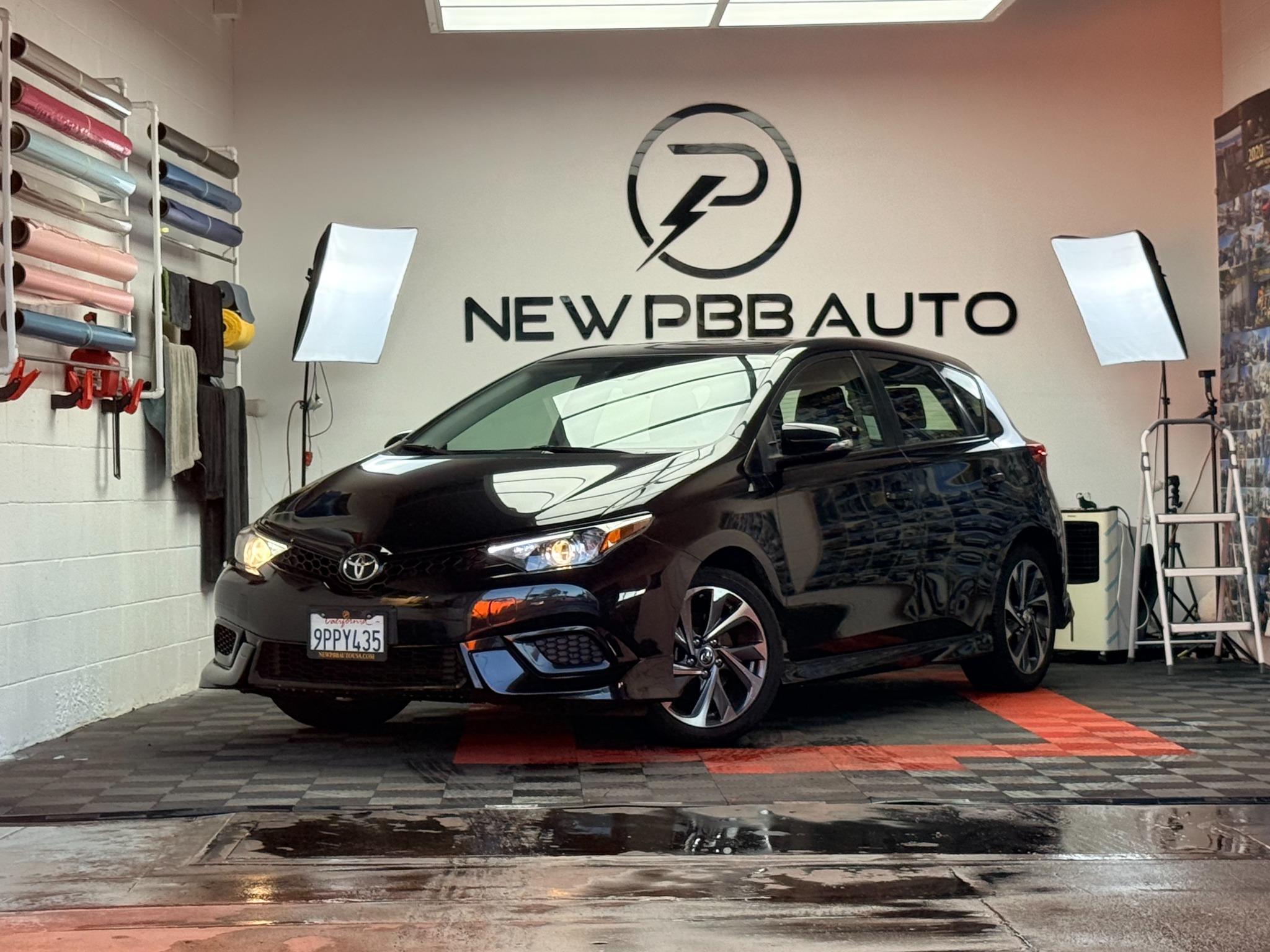 2018 Toyota Corolla iM front three-quarter view