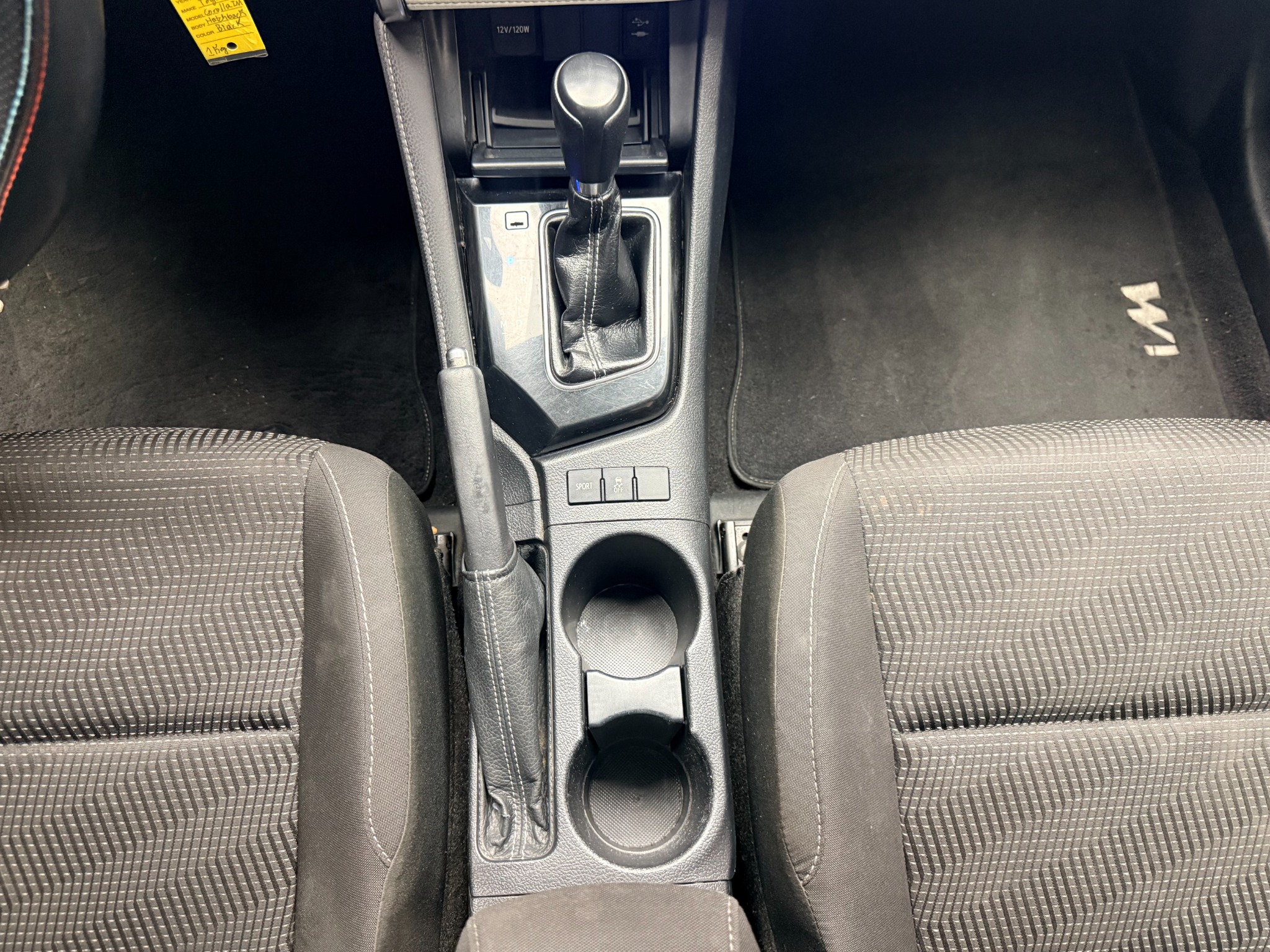 Corolla iM center console